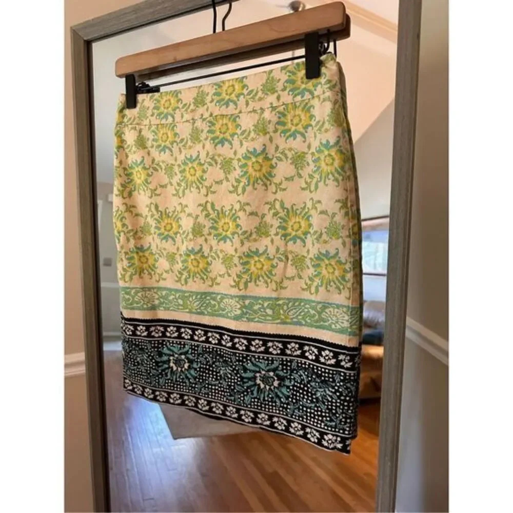 Ann Taylor XXS Classic Yellow Patterned Pencil Skirt
